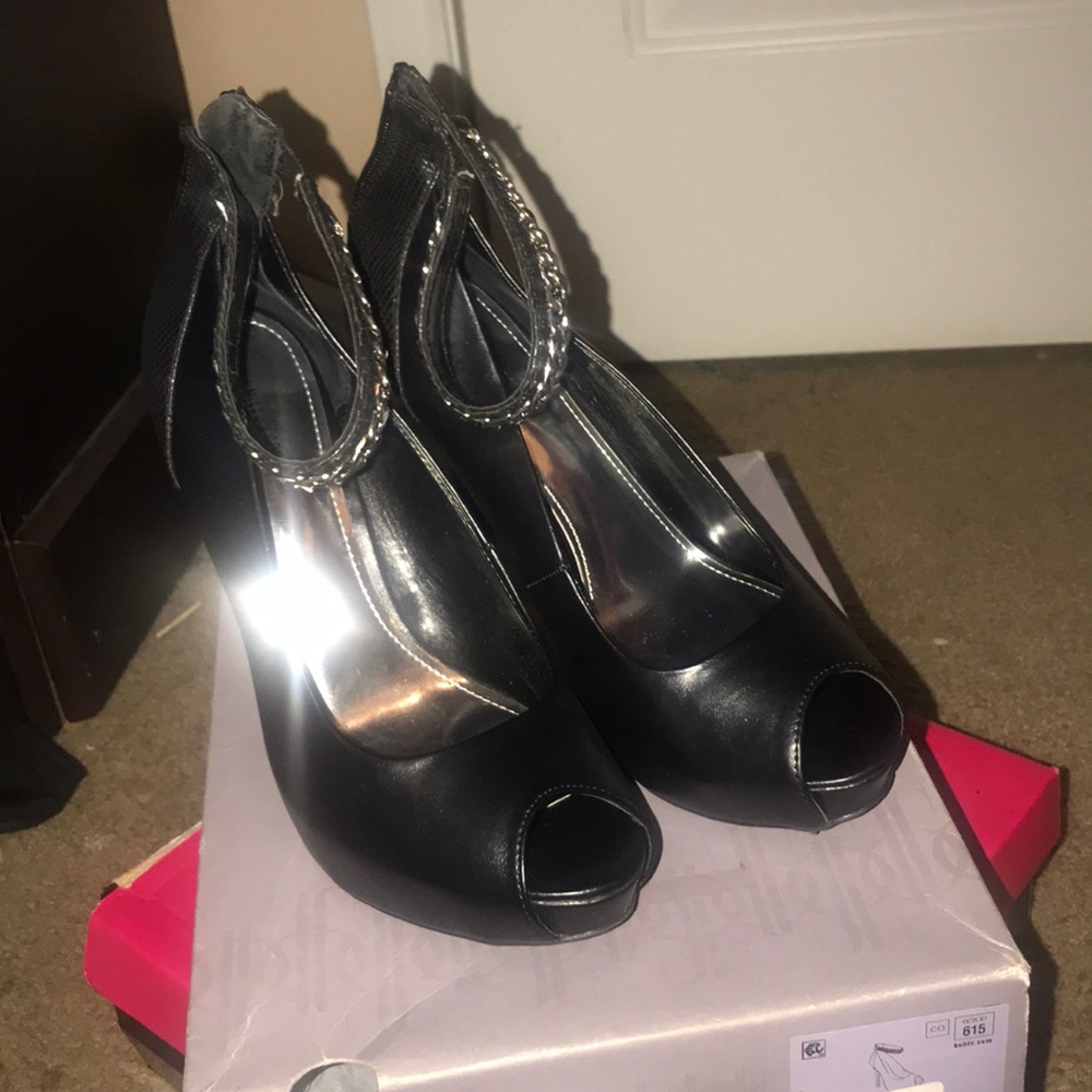 Brand New Jennifer Lopez Black Heels